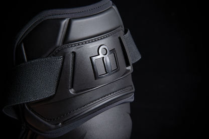 ICON Field Armor 3 Knee Protectors