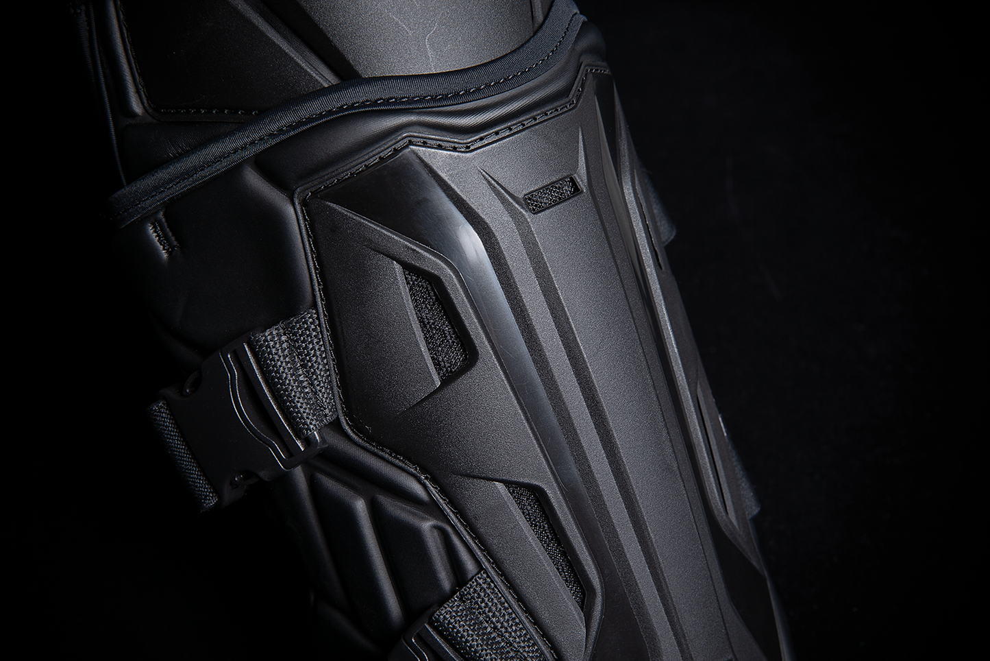 ICON Field Armor 3 Knee Protectors