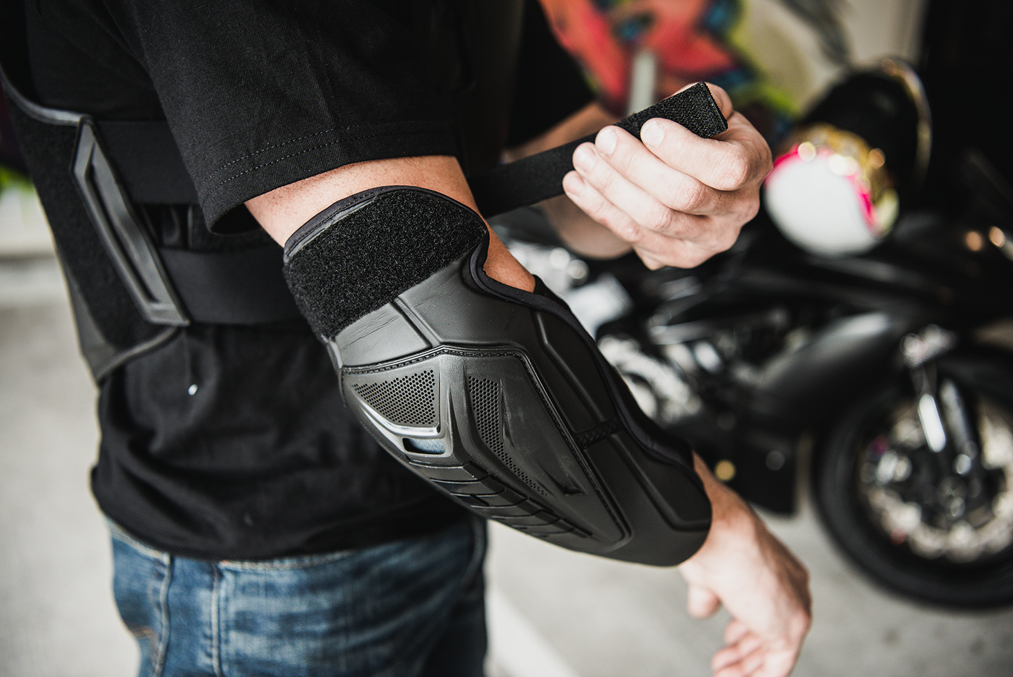 ICON Field Armor 3 Elbow Protectors