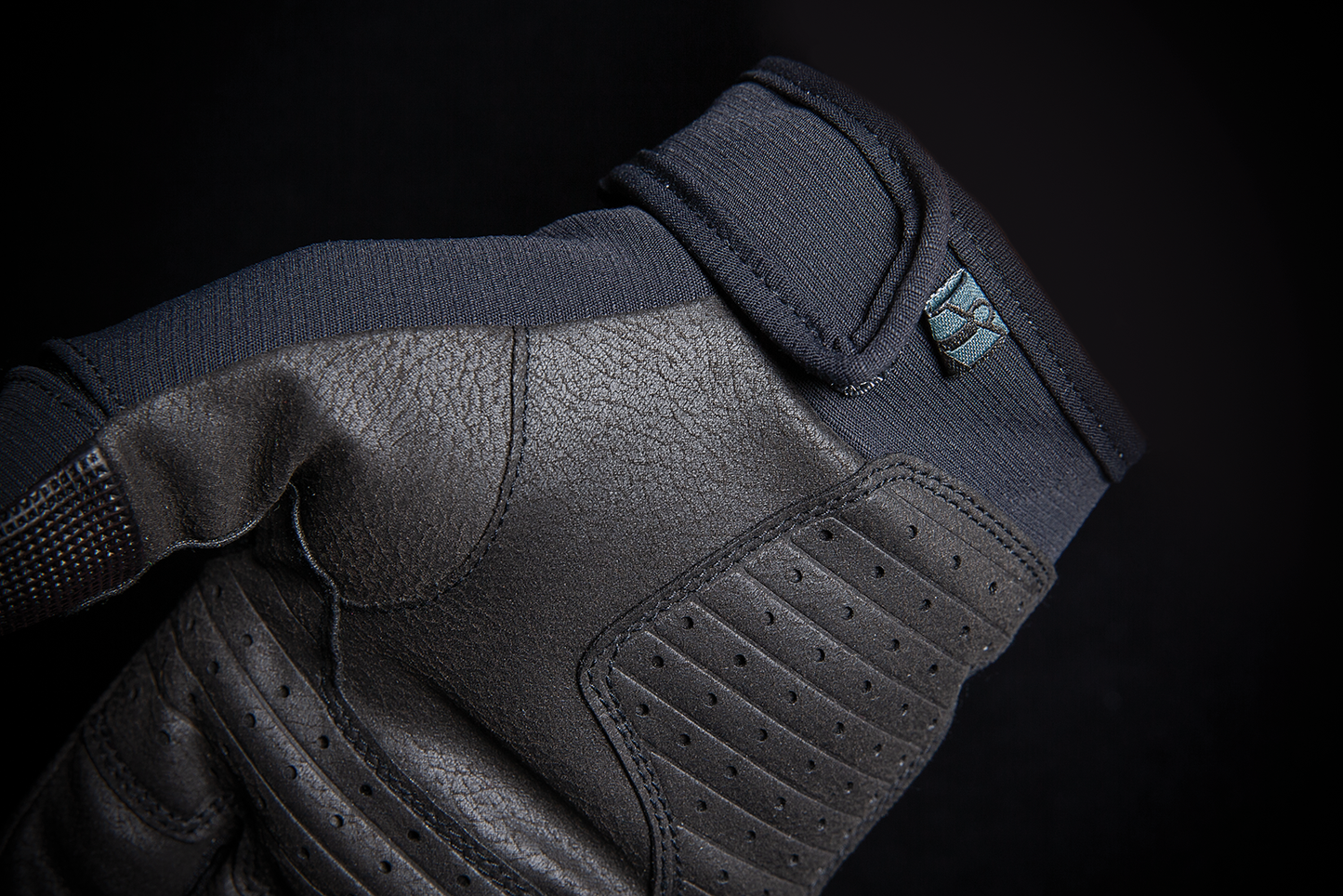 ICON Stormhawk Gloves