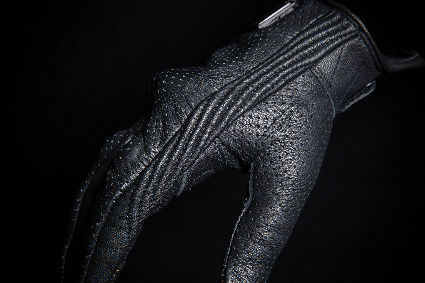 ICON Women's Pursuit Classic Perforated Gloves